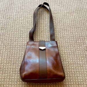 Authentic mark cross shoulder bag.